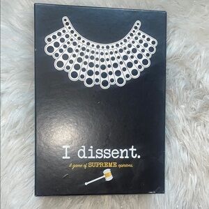 Supreme Opinions I Dissent Board Game - Black and White